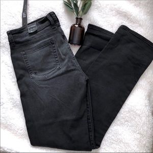 NWT Kut from the Kloth Black Wash Boyfriend Jeans